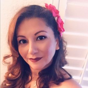 Meet your Posher, Norma